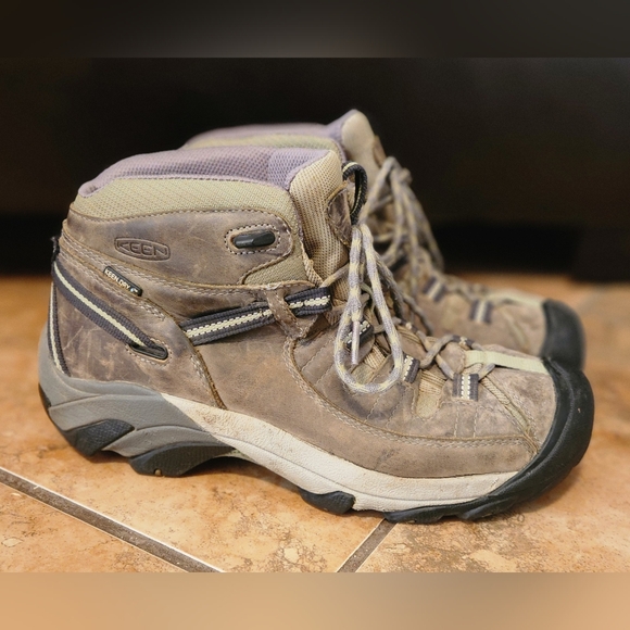 Keen Mid Waterproof Women's Hiking Boots - Picture 2 of 7